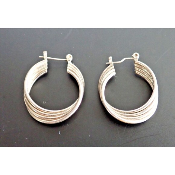 Signed 925 Sterling Silver Twisted Round Hoop Earrings 3.38 grams 1' Pierced - Picture 9 of 9